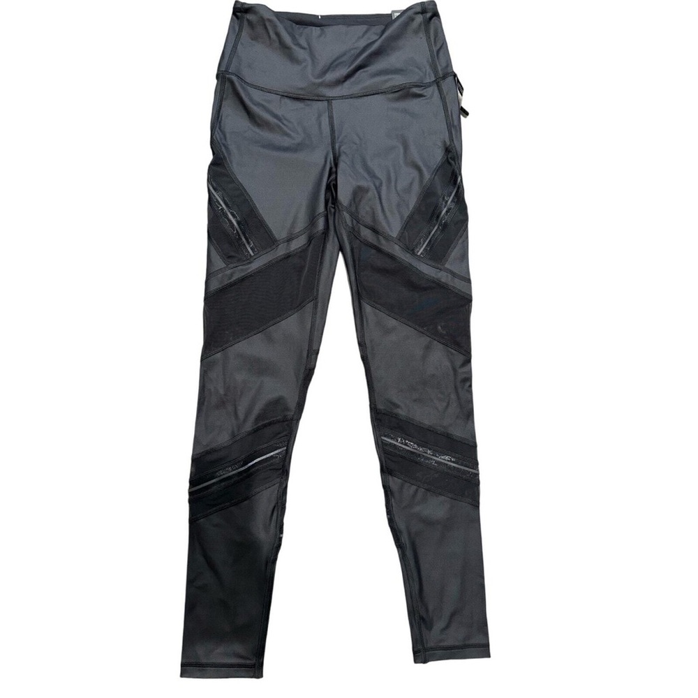 KNOCKOUT
BY VICTORIA'S SECRET
TIGHT size small Black High-Waisted Leggings